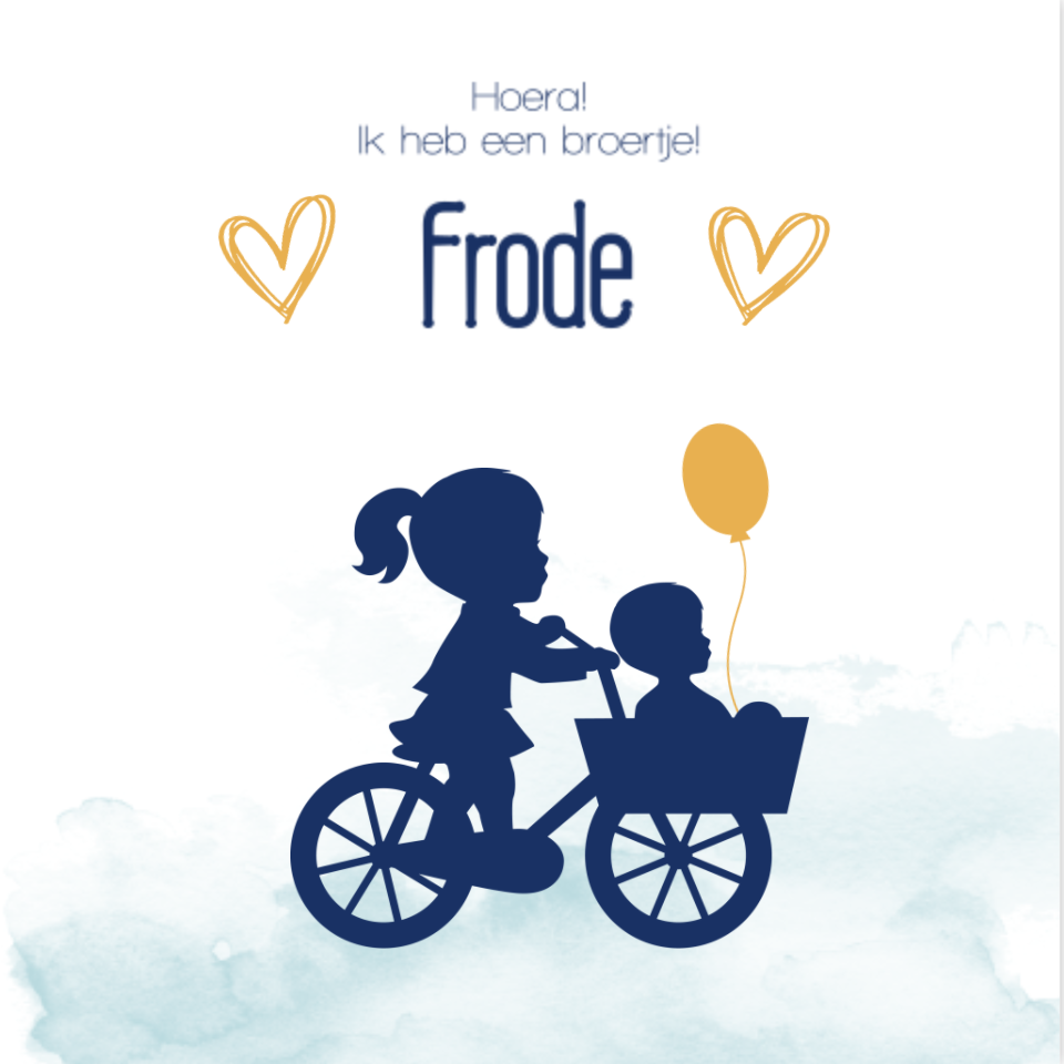 Lief geboortekaartje met silhouet van grote zus met broertje op de fiets