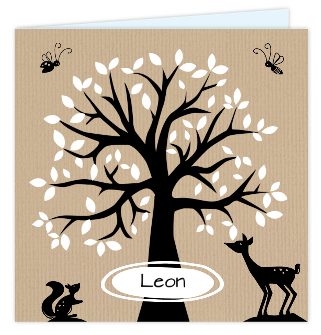 Lief geboortekaartje met boom eekhoorn en hertje op kraft achtergrond